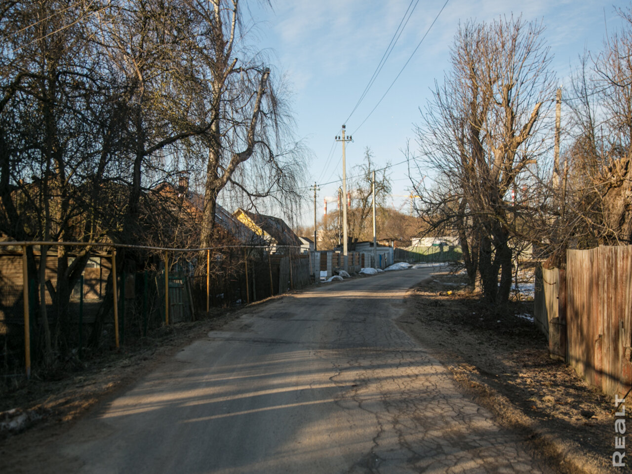 Живут в доме, которому больше 140 лет. Побывали в частном секторе на  полуострове Серебрянка — последние Новости на Realt